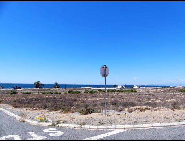 LAND FOR SALE IN DA GAMA BAY